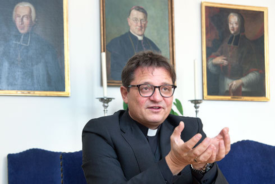 Mit Bischof Felix Gmür im Gespräch über innovative Pastoral und Jugendsynode