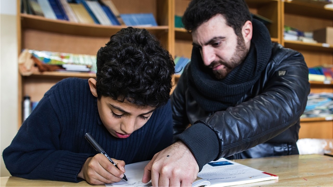 Syrien: Flüchtlingsjunge kämpft um seine Zukunft