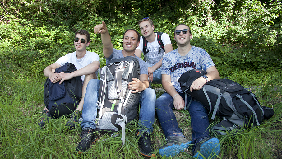 Jugendliche auf dem Jakobsweg