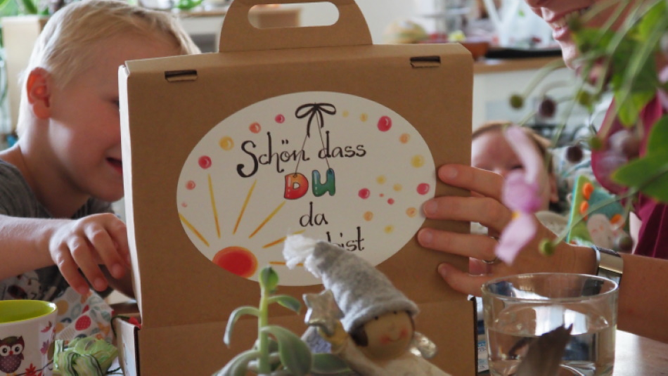 «Schön, dass DU da bist» – Der Babykoffer