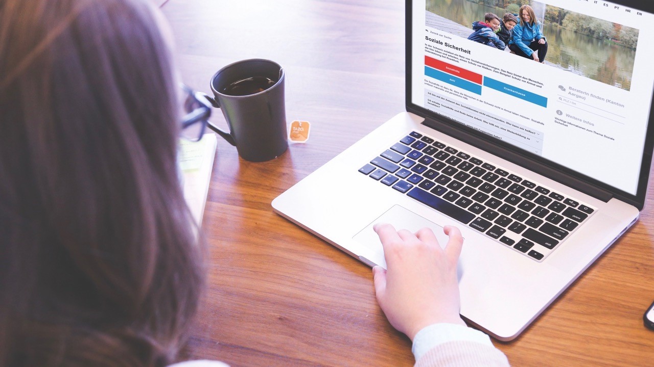 Caritas Aargau hilft jetzt auch online