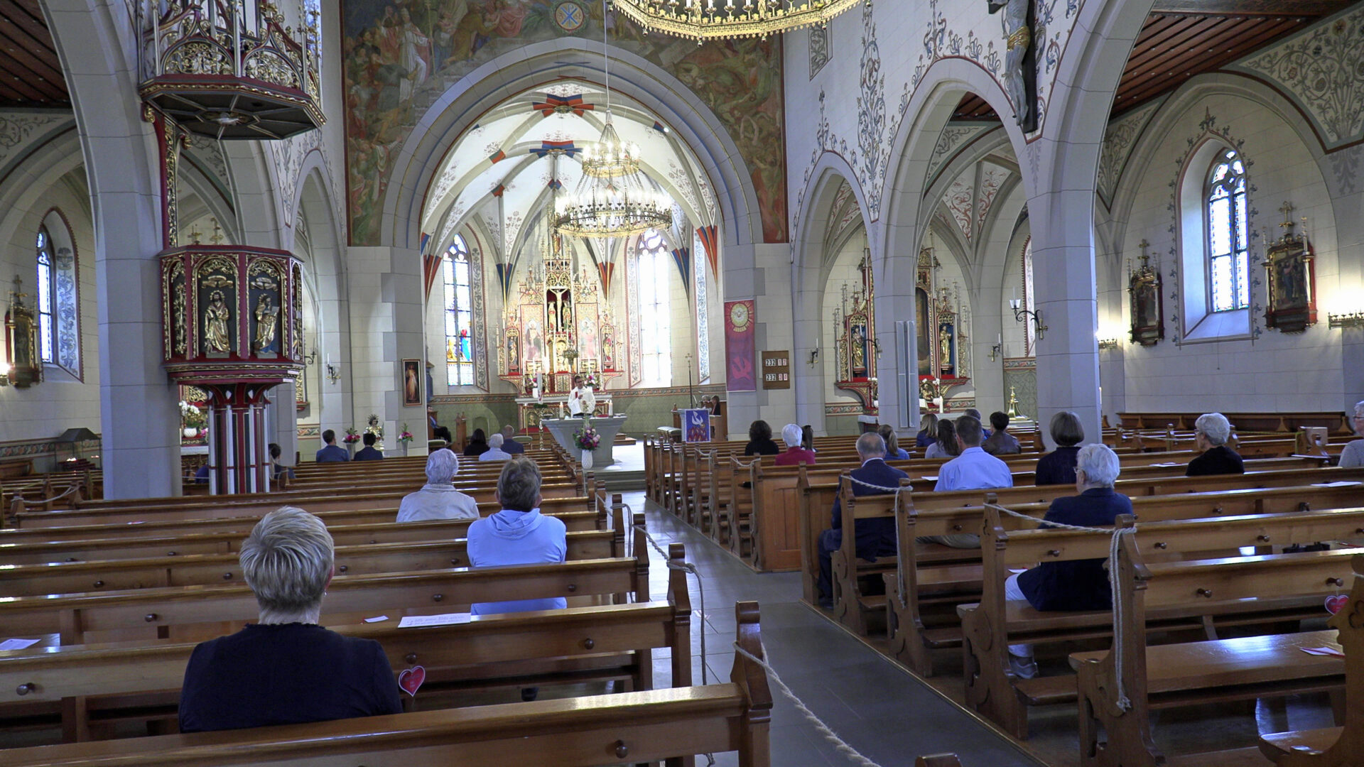 Gottesdienste können bis auf Weiteres stattfinden