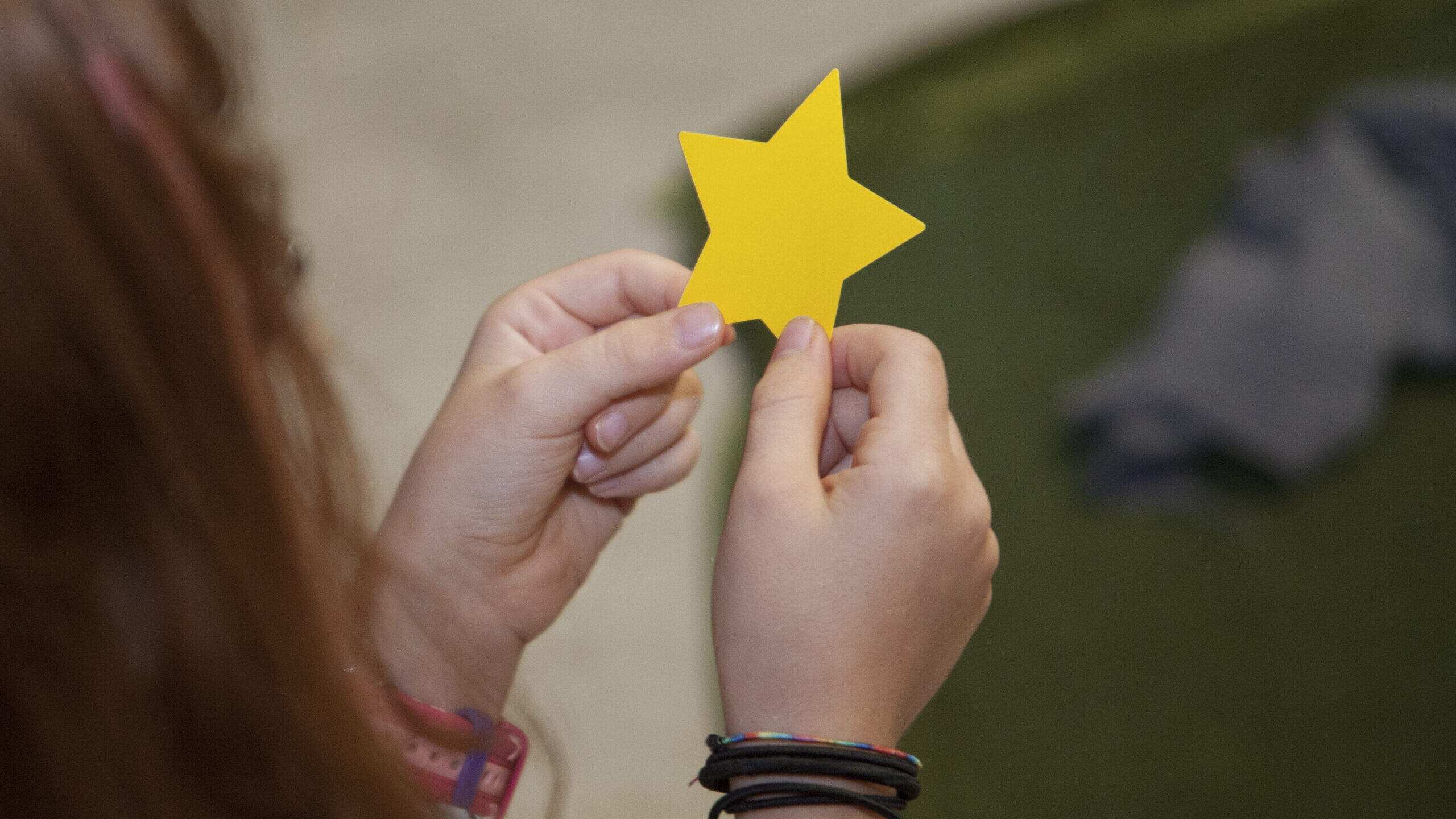 Reden über Glaube und Gott in der Schule : ein Hürdenlauf