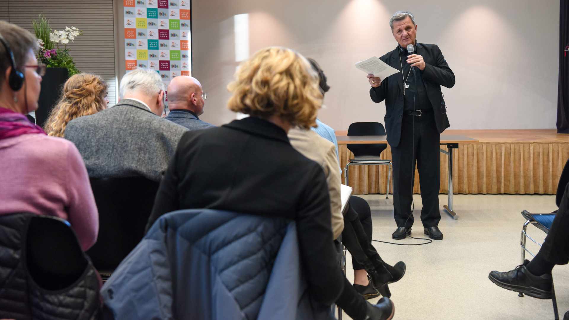 Weltkirche prallt in Bern auf Schweizer Kirche