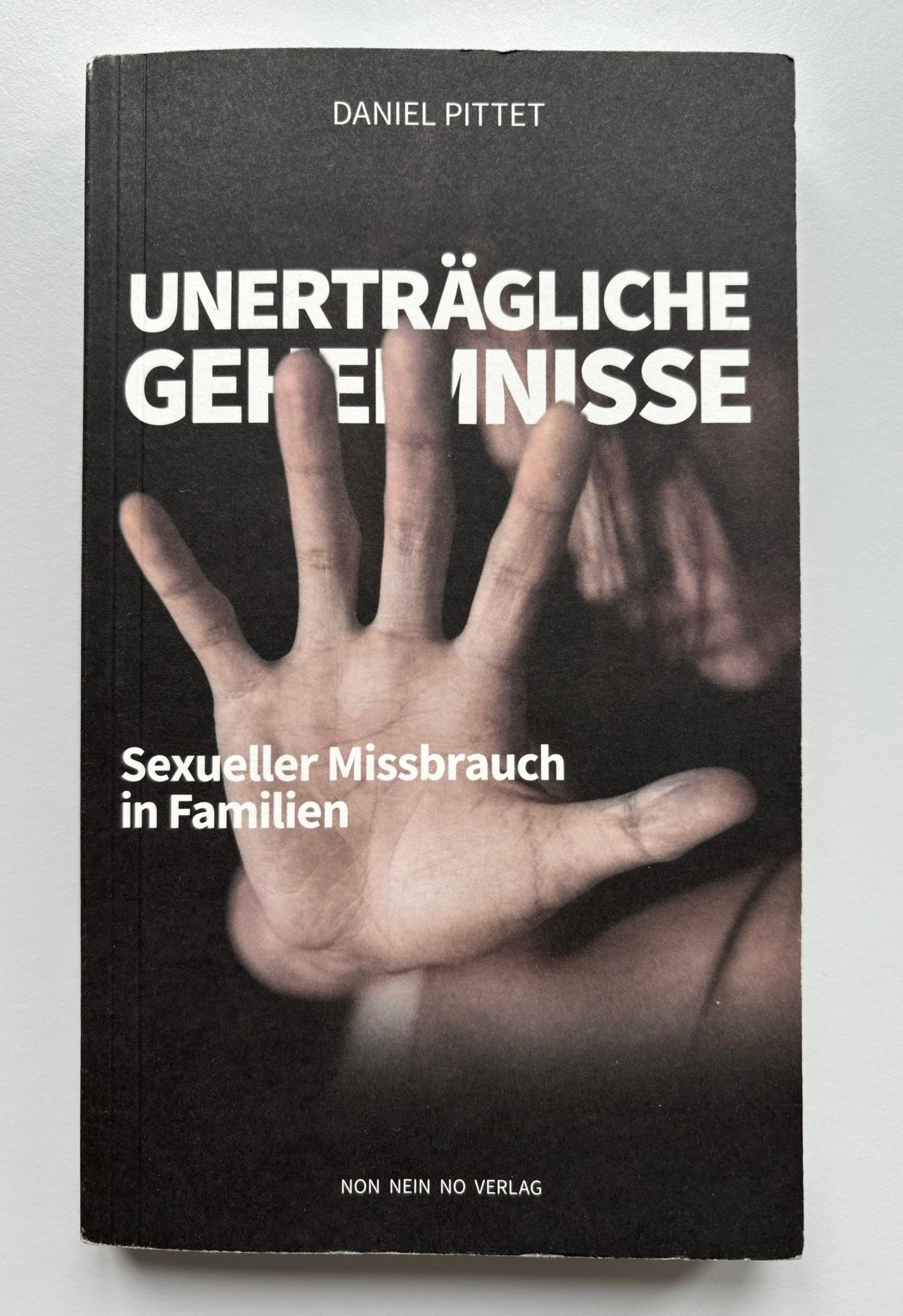 Buchverlosung Unerträgliche Geheimnisse Pittet
