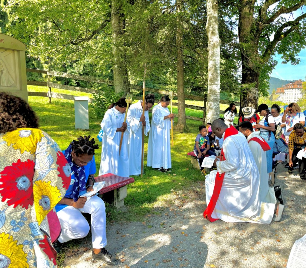 afrikanische Wallfahrt Einsiedeln Kreuzweg
