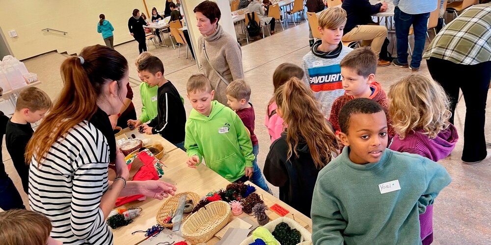 Advents-Anlass mit Basteln und Samichlaus-Auszug