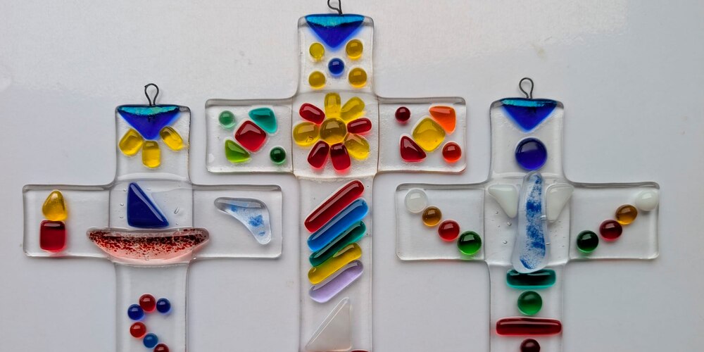 Glaskreuze gestalten für die Erstkommunionkinder