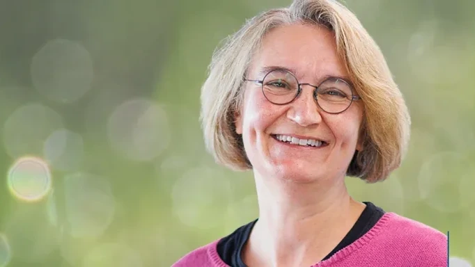 Nicole Häfe­li, Spi­talseel­sorg­erin, aus­ge­bildet in Logother­a­pie