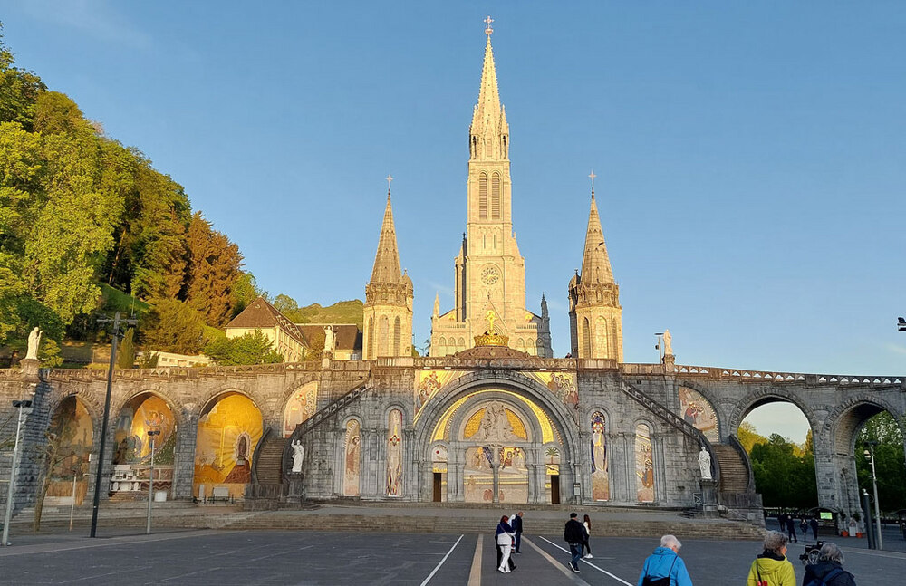 Lourdes – Wallfahrtsort der Nächstenliebe