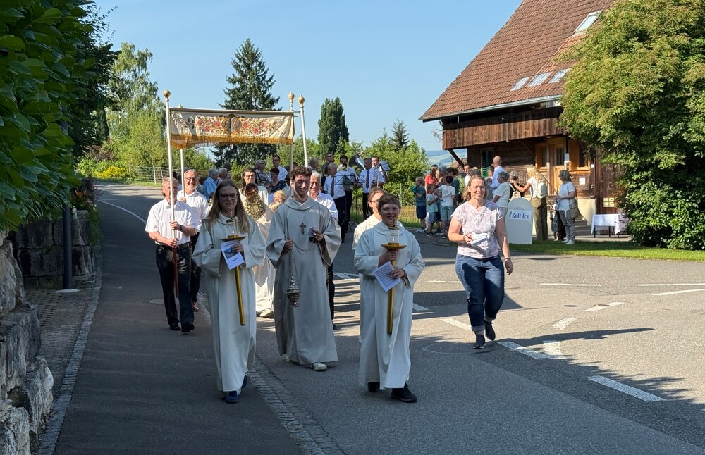 Fronleichnam:
Donnerstag, 4. Juni