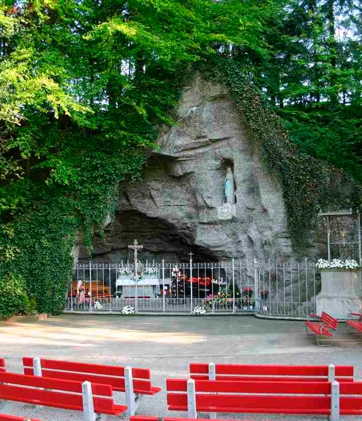 Donnerstagsgebete
Lourdes-Grotte
Leuggern