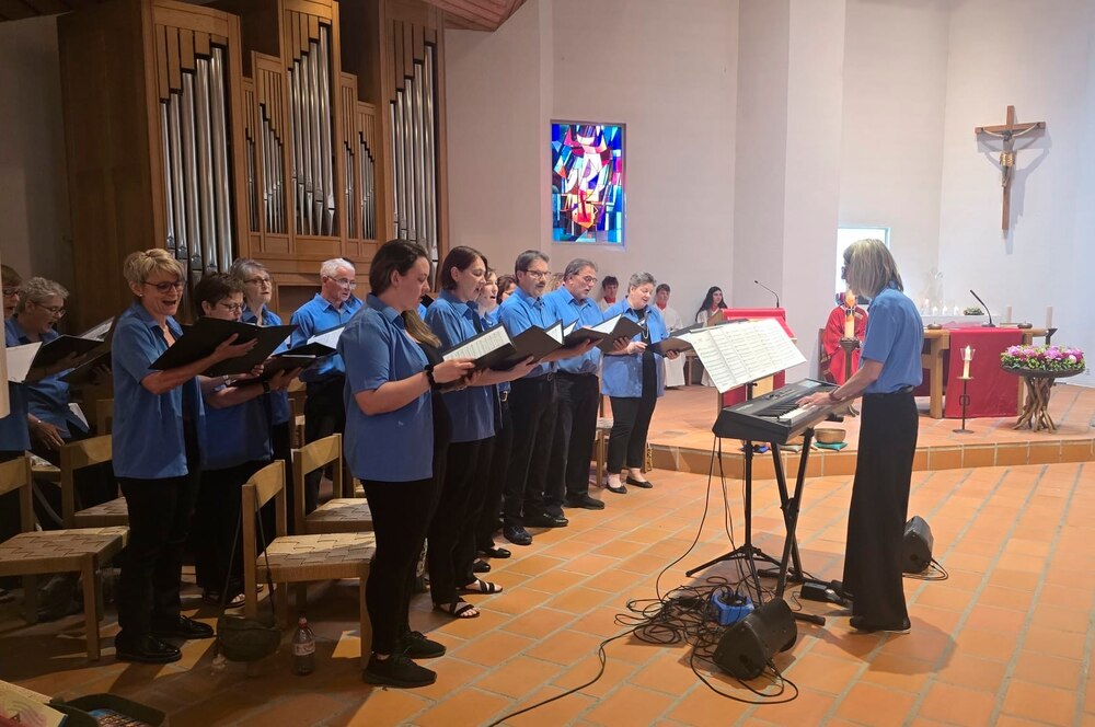 Pfingstgottesdienst mit dem Regichor Muri