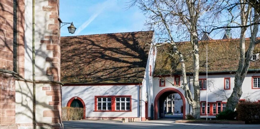 Besuch im Waisenhaus
