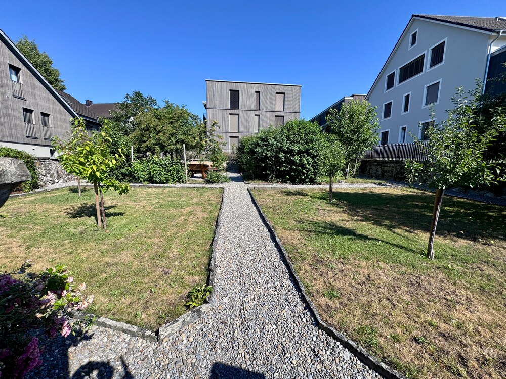 Verweilen im Pfarrgarten