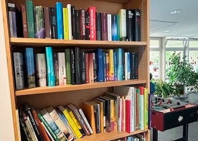 Unser Bücherschrank