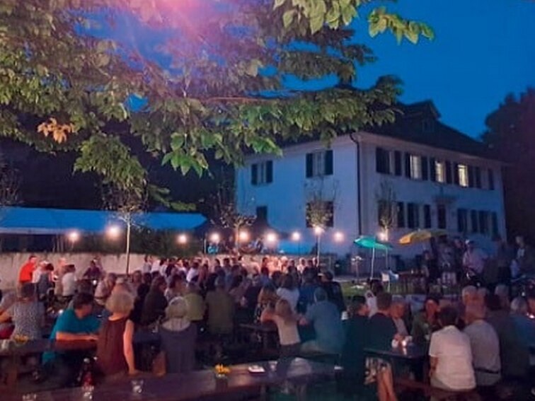 Winzerfäscht —
ein Friedensfest