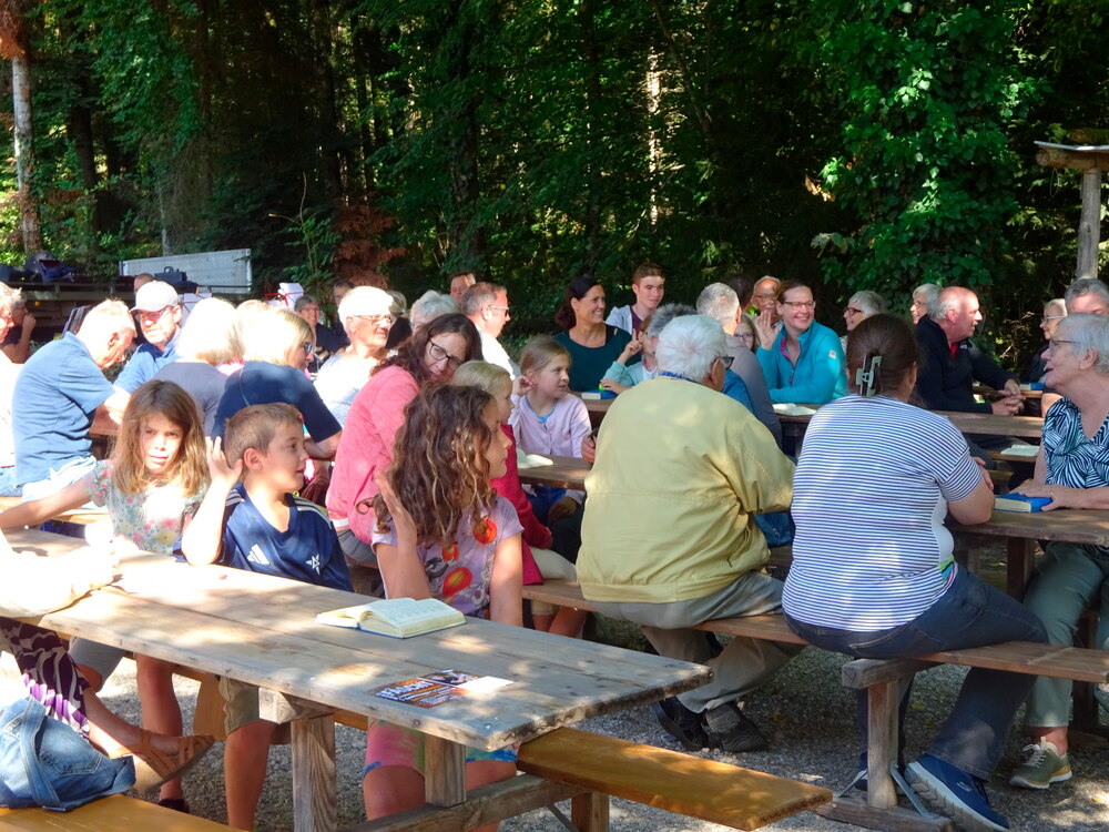 Gottesdienst beim
Bossenhaus