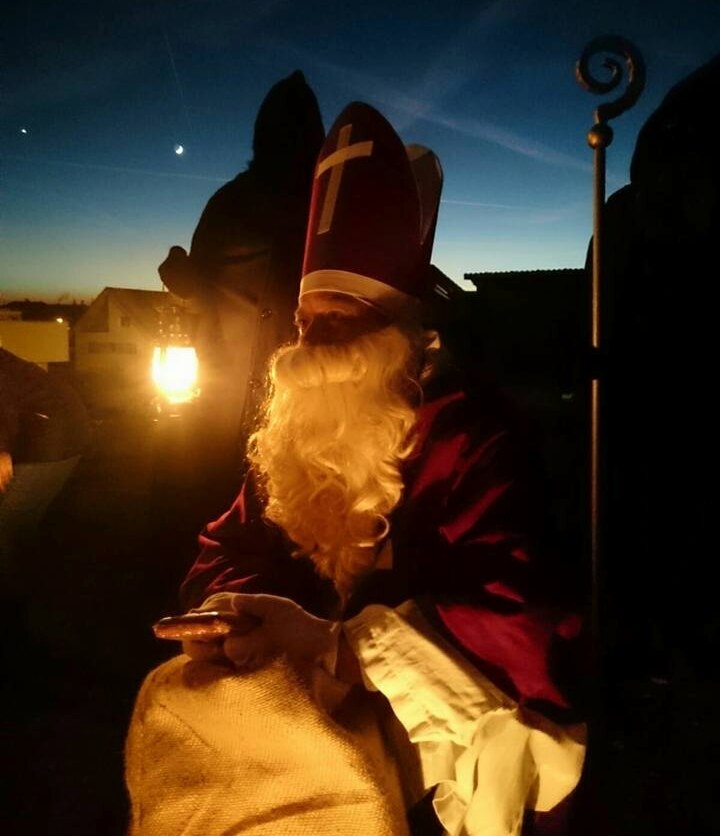 St. Nikolaus auf Besuch in Sarmenstorf